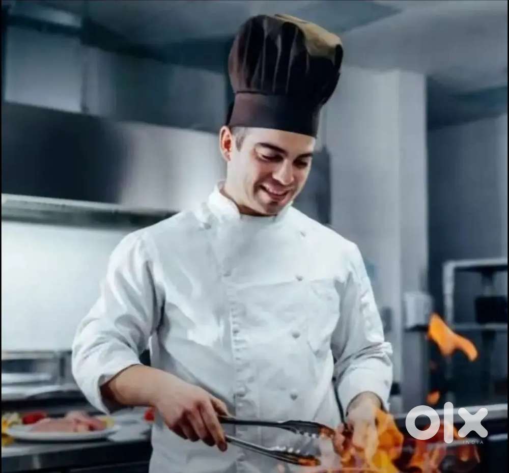 Indian chines tandoor cook