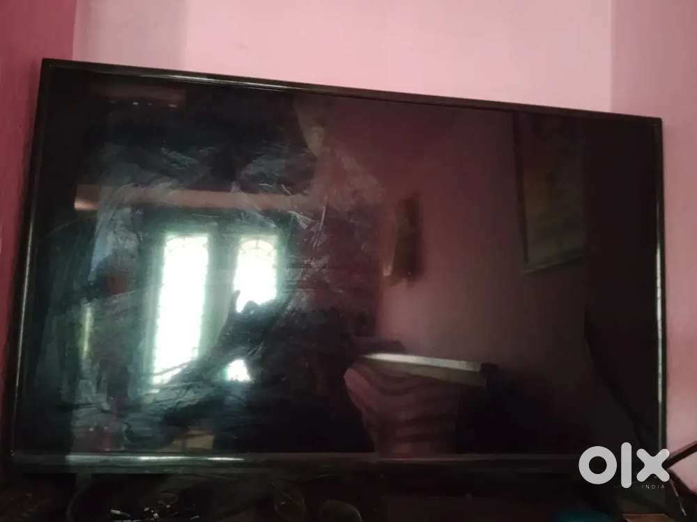 New aiwa smart tv 32inches