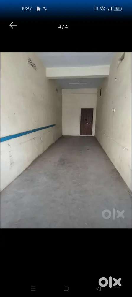 Shop/Godown  for rental main road facing near gadiyarastambam one town