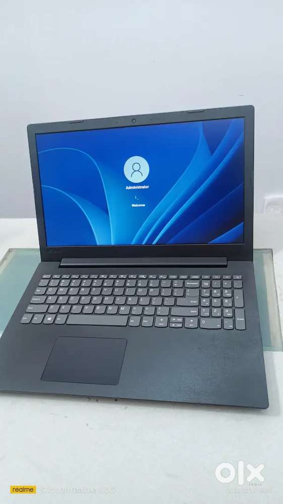 Lenovo IdeaPad i3 laptop Ram 8gb SSD 256gb graphics 4gb