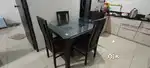 ડાઇનિંગ ટેબલ વેચવાનું છે ટીપ ટોપ કન્ડિશનમાં