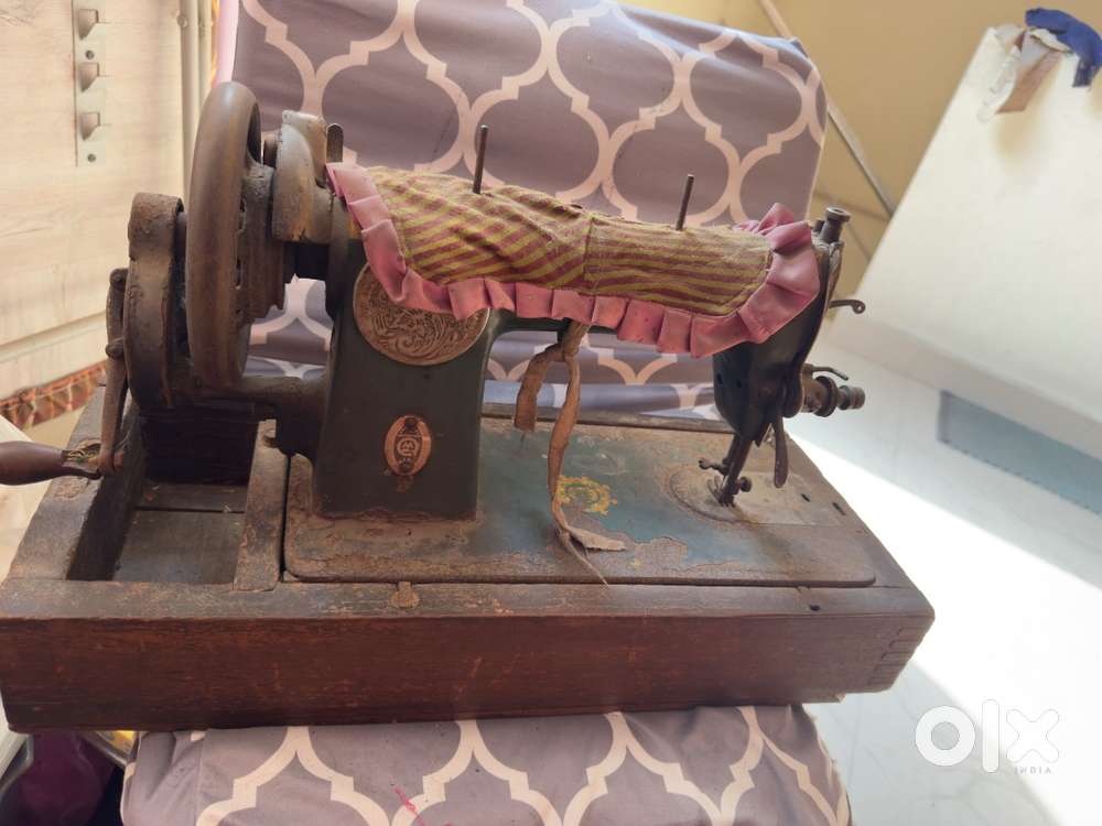 sewing machine