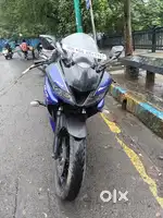 Yamaha r15 v3 blue color