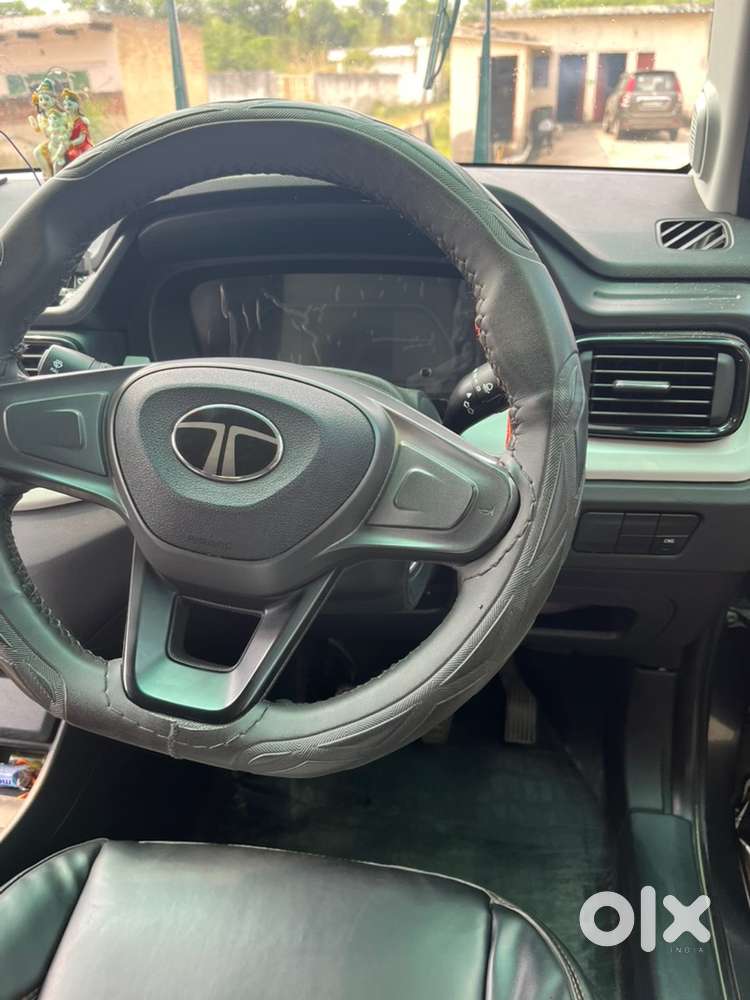 Tata Punch  2024 CNG & Hybrids 27000 Km Driven