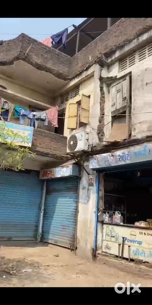 Shop for rent suitable for office or godown