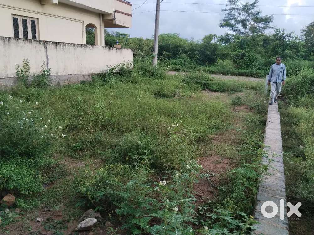 Individual houses plots flats available in PENDURTHI sujathanagar area