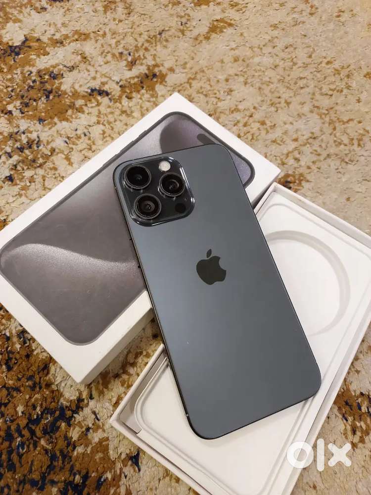 Iphone 15 pro max black titanium 512gb 88% battery health
