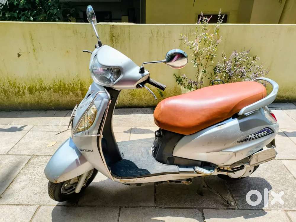 Access scooter for sales,negotiable rate,urgent sales
