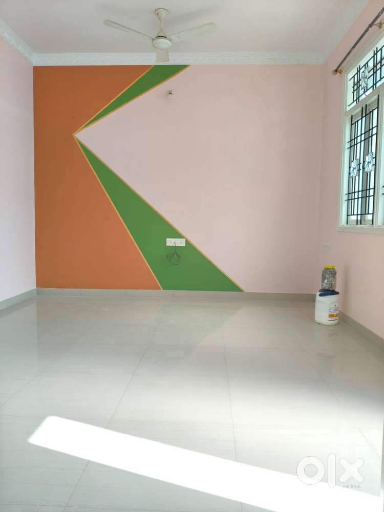 DIRECT OWNER:Semi Furnished 2BHK:Hosa Road Metro:E-City:AECS Layout