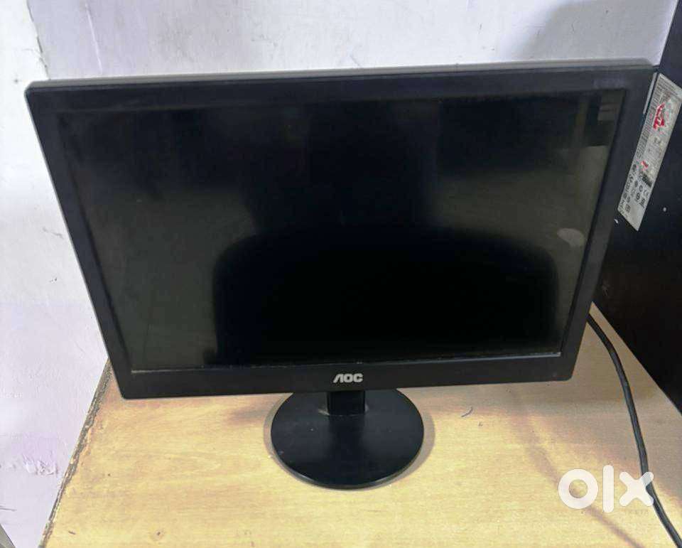 AOC TFT 15 INCH