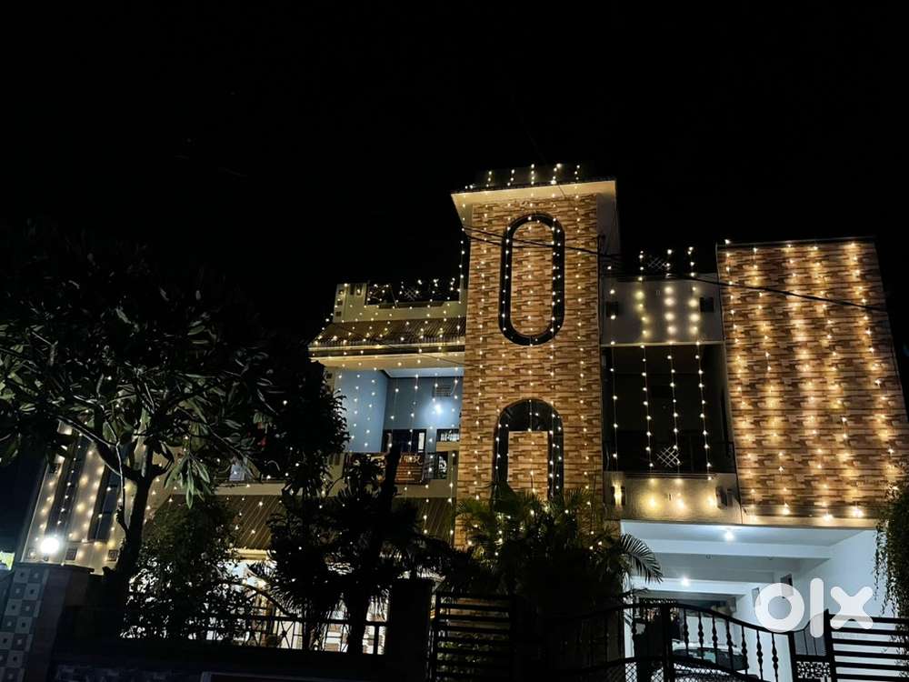 1.5bhk flat is available for rent in Heart of the town.