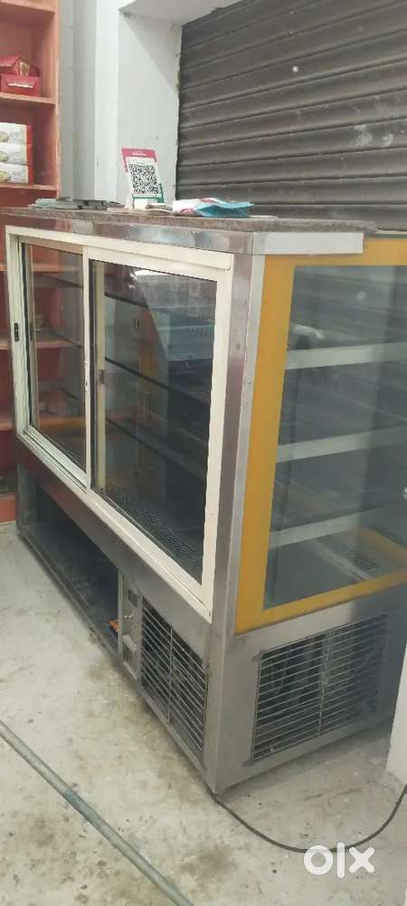 Good condition suits fridge