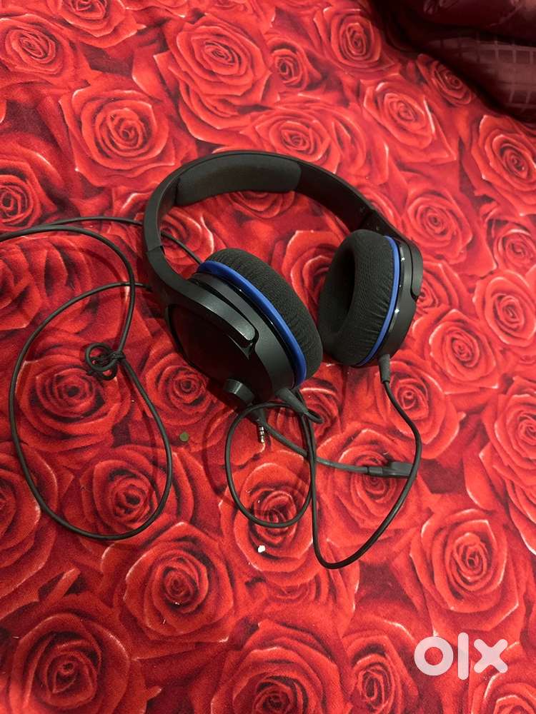 Hyper x gameing headphones