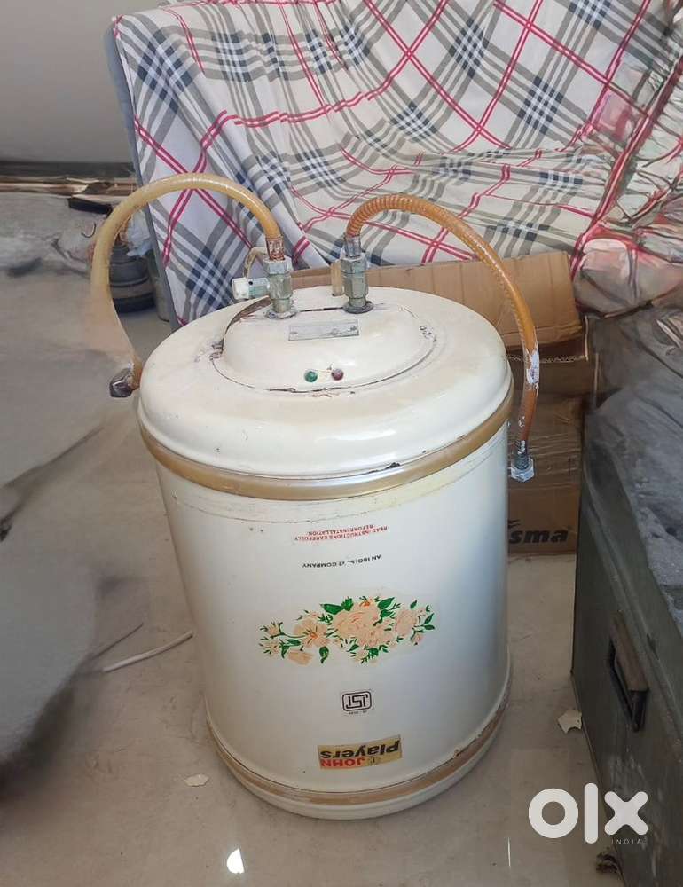 25 Litres Gyser excellent condition
