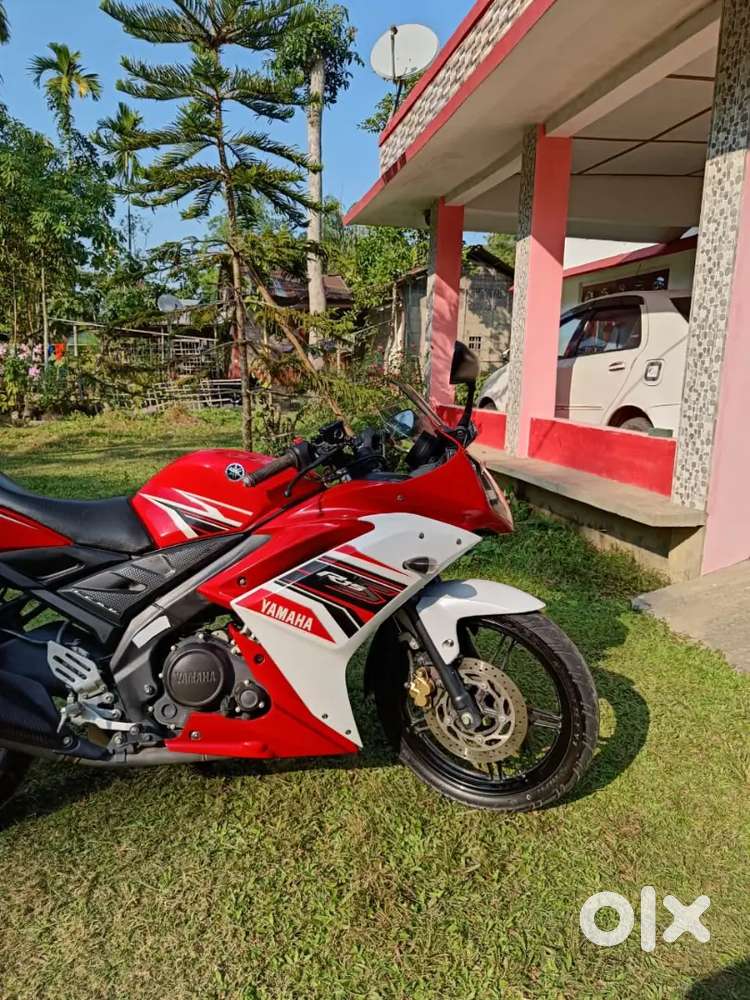 Yamaha R15s
