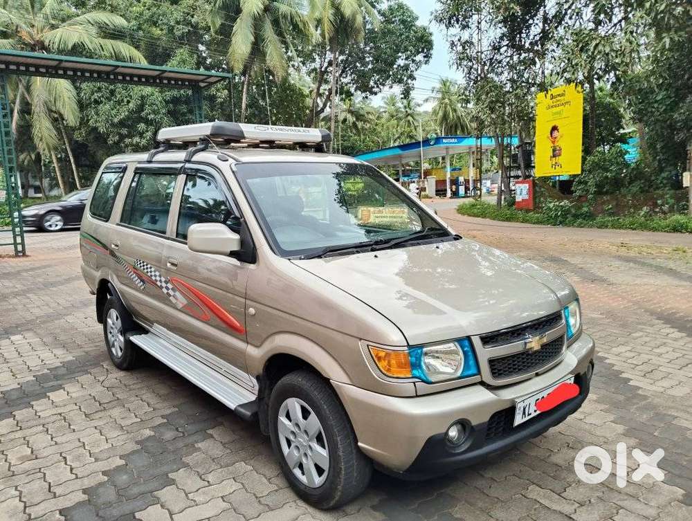Chevrolet Tavera NEO3 LS 7 C Seater BS III, 2012, Diesel