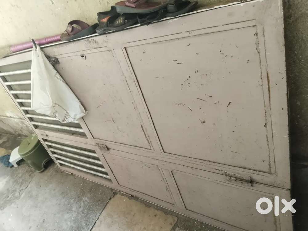 Safety door mattal