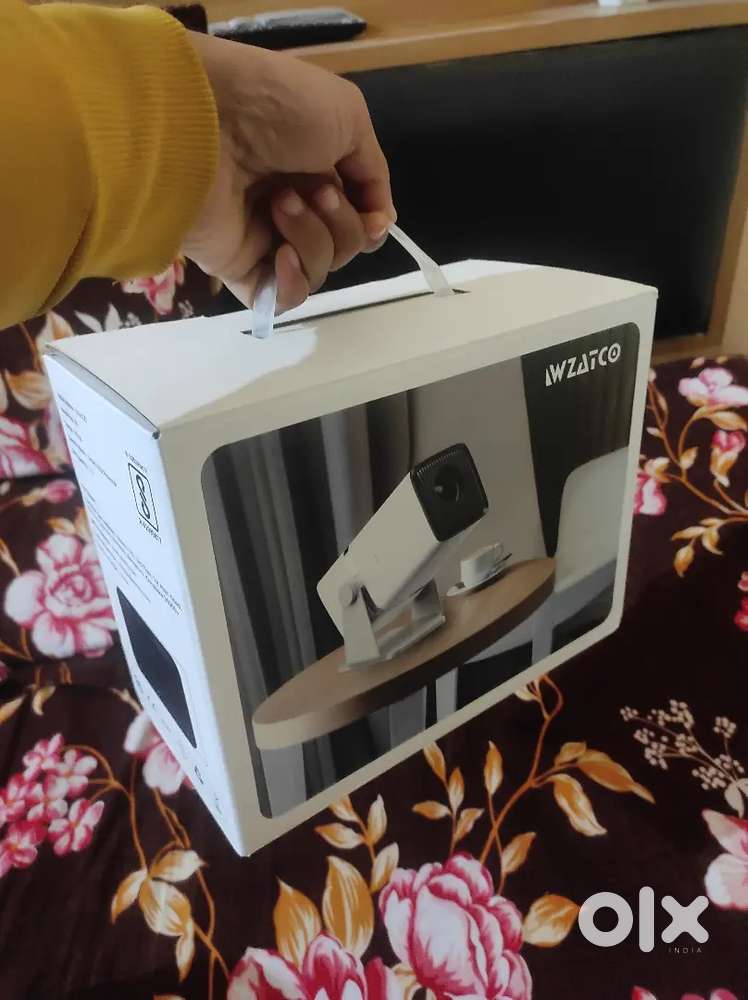 Wzatco yuva go Android Smart Projector With 1 Year Warranty