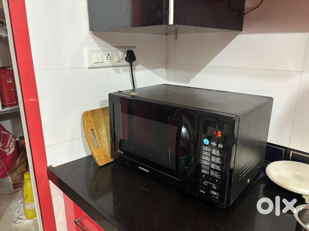 Microwave on sell in South bopal