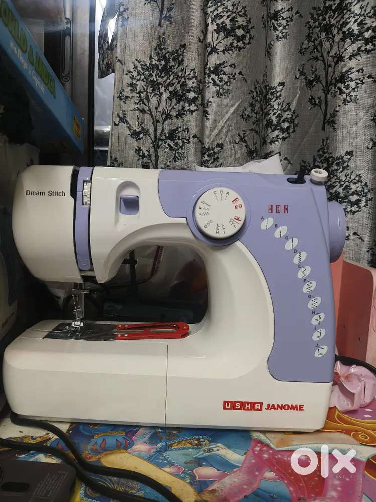 Usha janome selling 4 month old bill box all new under waranty
