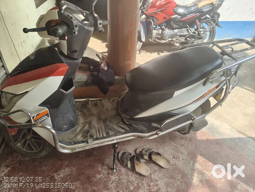 Aahana electric scooter