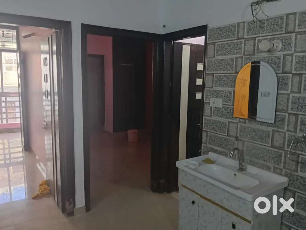 Flat on resale available in Alkapuri township niwaru Road