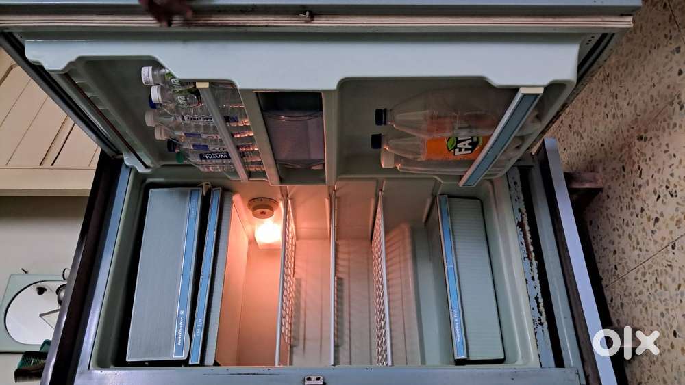 Kelvinator 165L single door refrigerator with stand