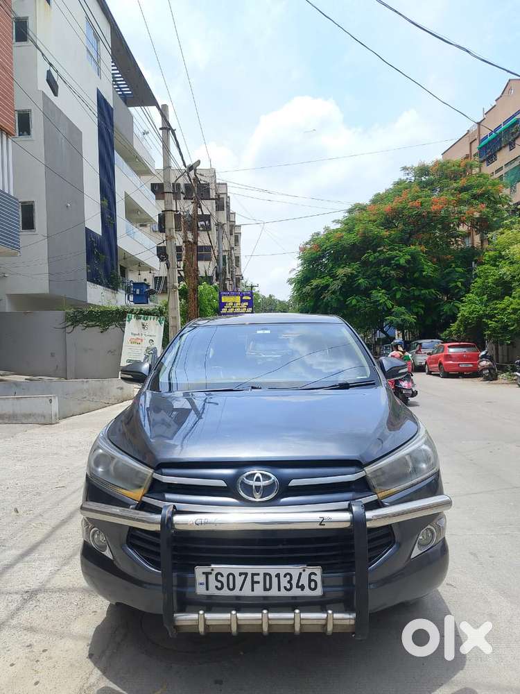 Toyota Innova Crysta 2.4 V 7 STR, 2016, Diesel