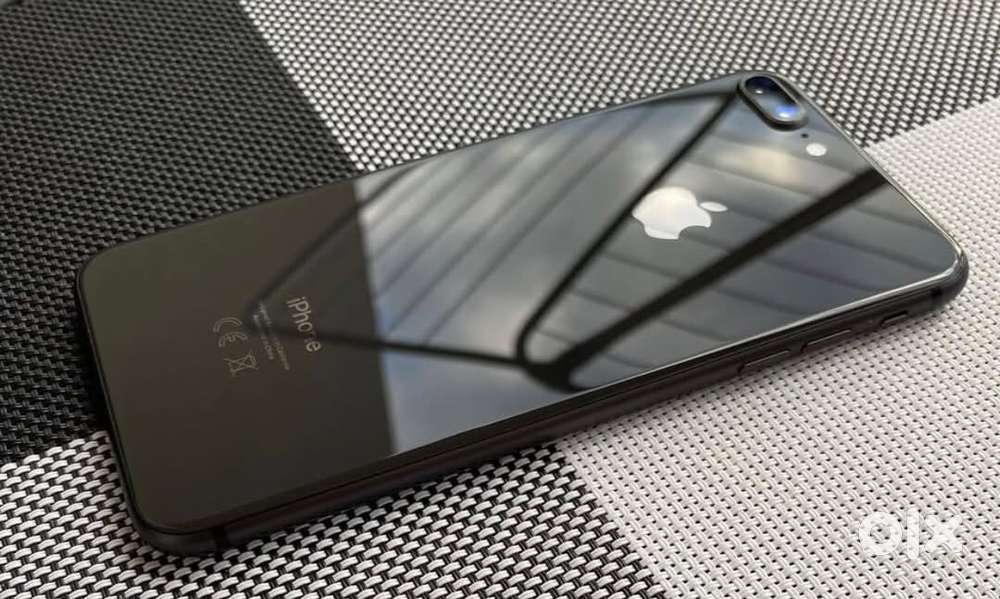 iPhone 8 Plus Battery halt 75/ All original