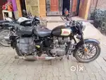 Good condition Royal Enfield bullet 350 cc black colour