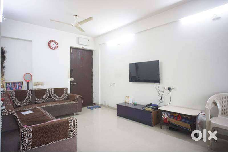 2 BHK Malabar County 1 For Sell in SG Highway