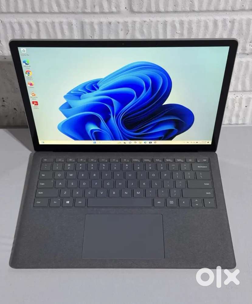 Microsoft Surface Laptop 3 1867 Touchscreen i5-1035G7 4core 16GB 256GB