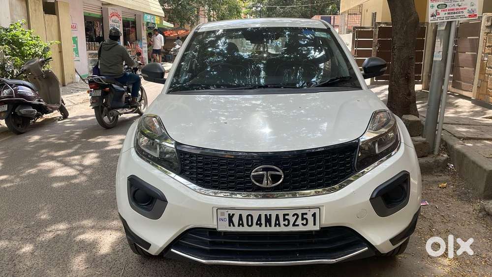 Tata Nexon 1.2 Revotron XM, 2017, Petrol