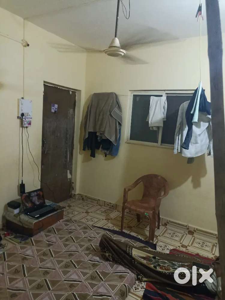 1 RK FLAT SHARING WITH A PERSON TOTAL RENT 6000.00.