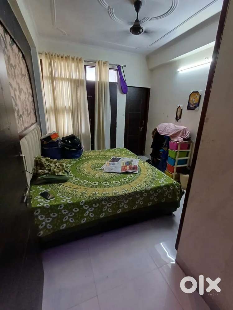 ISKCON Mandir ke pass mein luxury 2 BHK resale flat