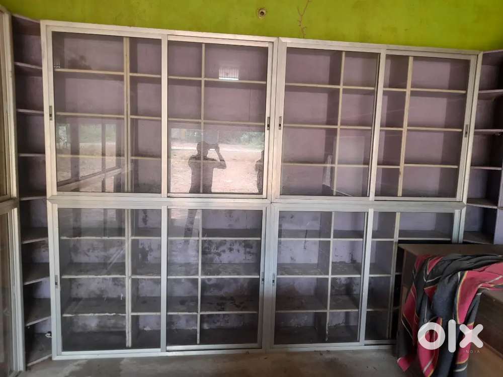 Rack and counter table