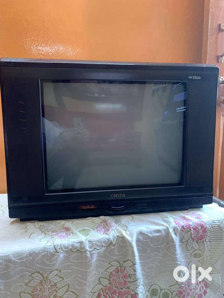 Onida TV with remote colour Semi dome working