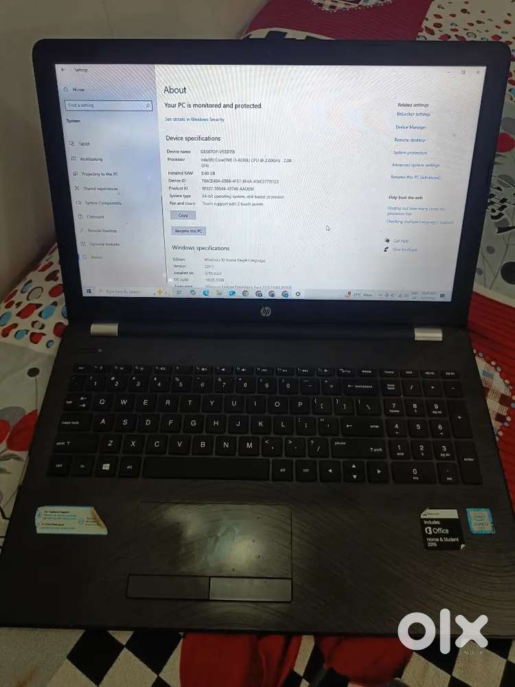 HP LAPTOP with original bag and charger