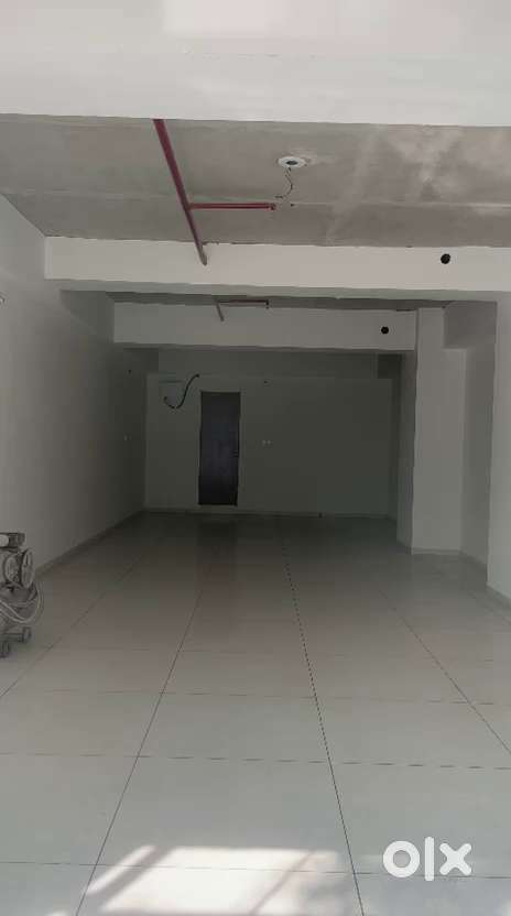 Spacious Shop for RENT