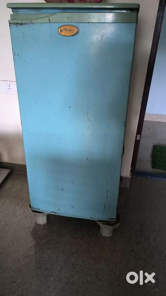 Whirlpool single door refrigerator