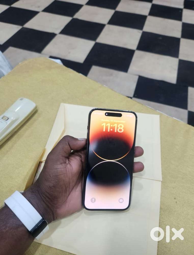 Super Mint condition 14 pro max 256 Gb