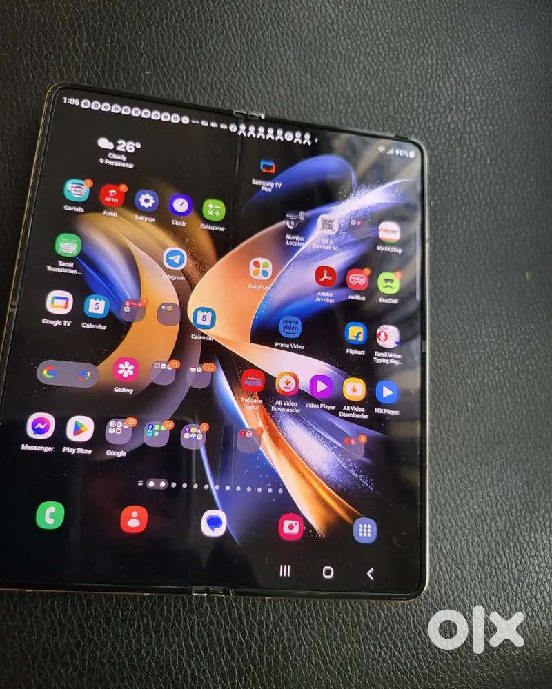 Samsung zfold 4 3 months waranty   brand new condition full kit