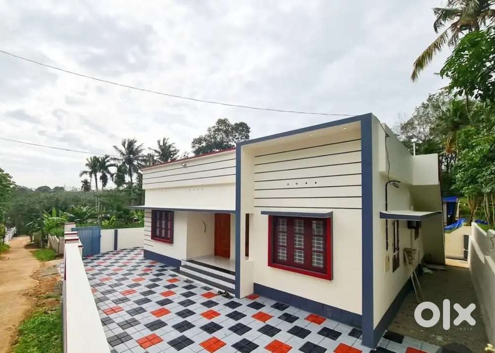 6CENT NEW 3BHK HOUSE KAZHAKKOOTTAM POTHENCODE 45LAK