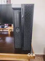 Dell Tower 5820[NVMe Model]Workstation-2 Dell P24 Monitors