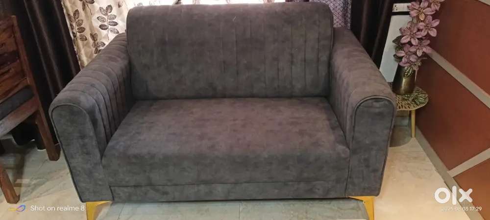2 seater sofa almost new. Genuine buyers contact.Fraudsters, stay away