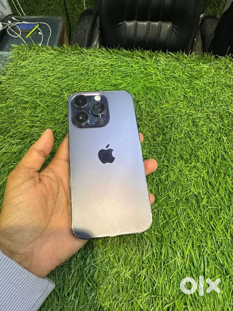 iPhone 14 pro used model with bill box