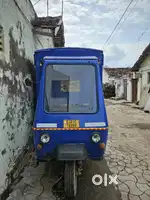ATUL SHAKTI (Food vehicle)Modified tempo of the entire breakfast