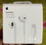 Apple EarPods with Lightning Connector