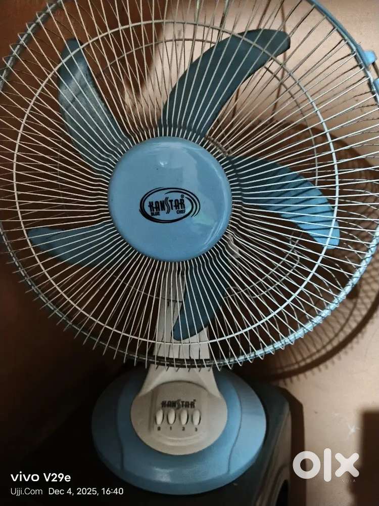 table fan 2-3 month hua Achha hai