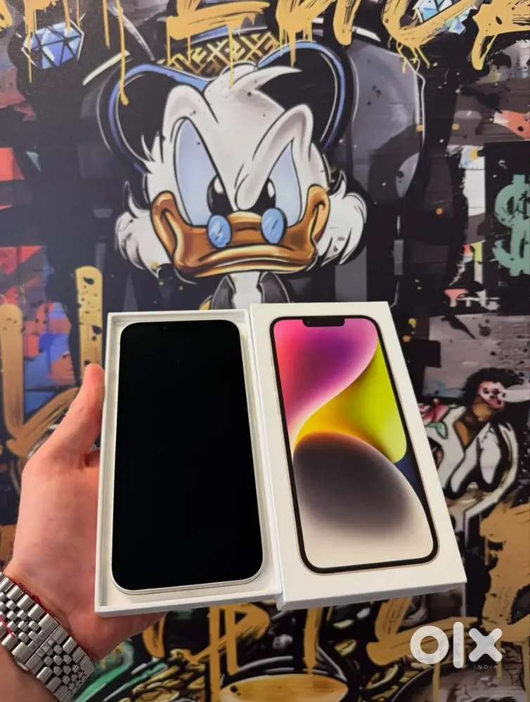 iPhone 14 128 GB storage and good bettery health